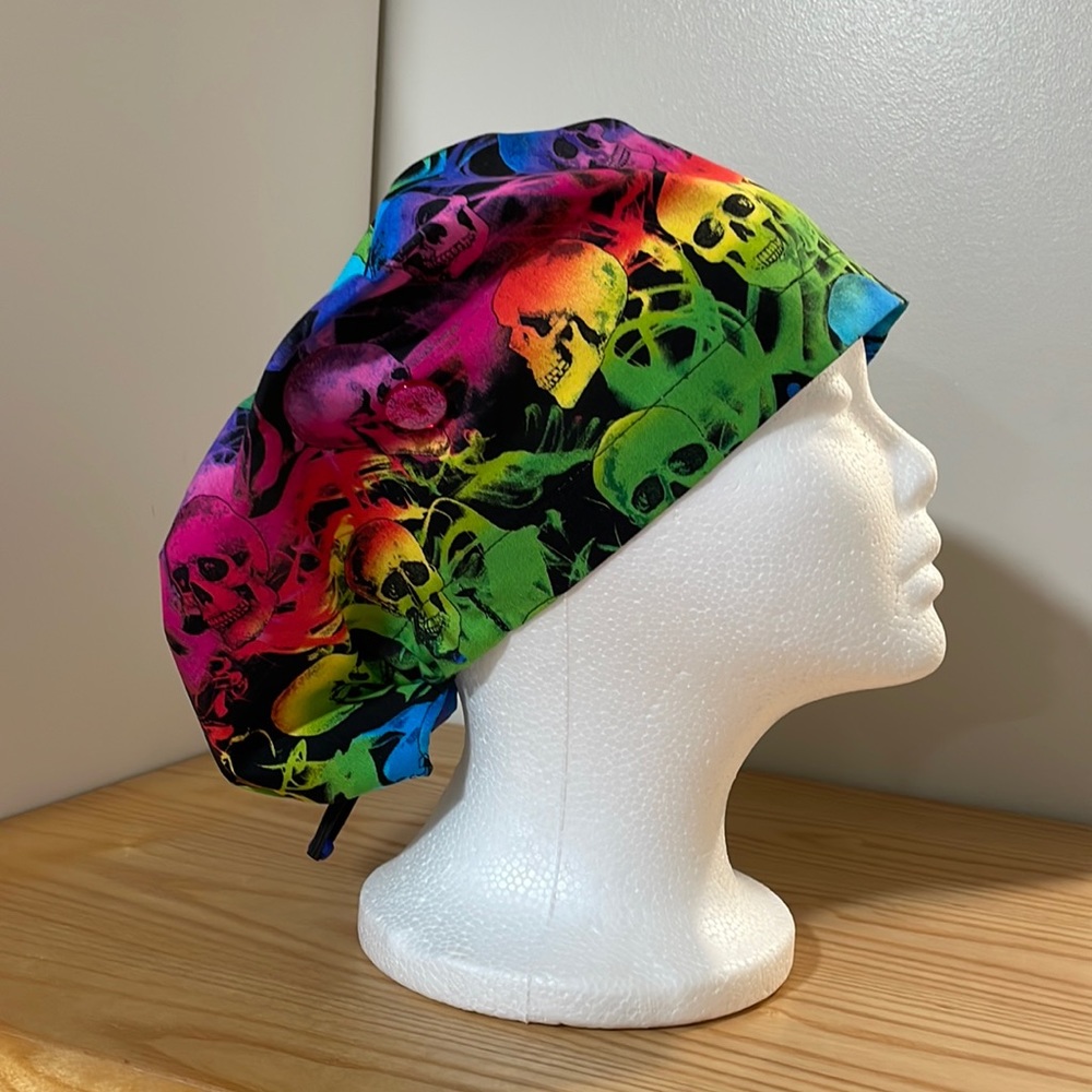 Women’s Fall/Halloween/Radiology Euro Scrub Cap, skulls, rainbow, new